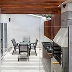 Cobertura Alto Luxo com Terraço, BBQ e Piscina - 6 Quartos