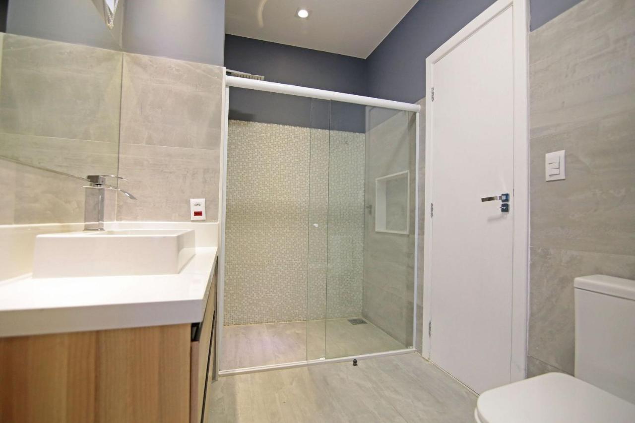 Cobertura Alto Luxo Com Terraço, Bbq E Piscina - 6 Quartos