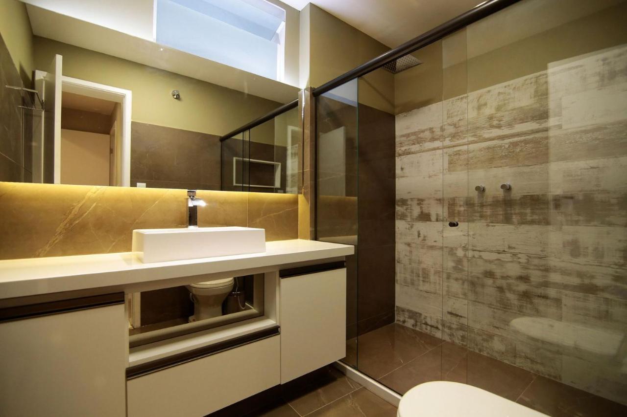 Cobertura Alto Luxo Com Terraço, Bbq E Piscina - 6 Quartos
